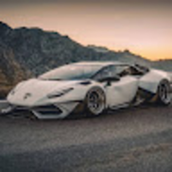 Meet your Posher, Gianluca - Picture 1 of 1